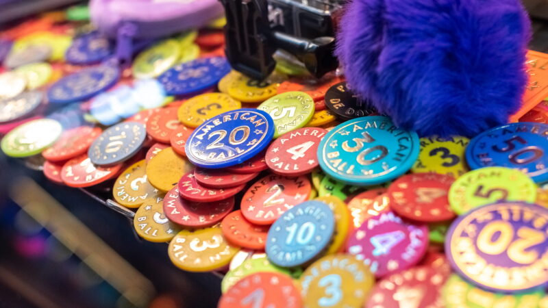 Drop, Bounce, Win: Mastering the Thrills of Plinko Game