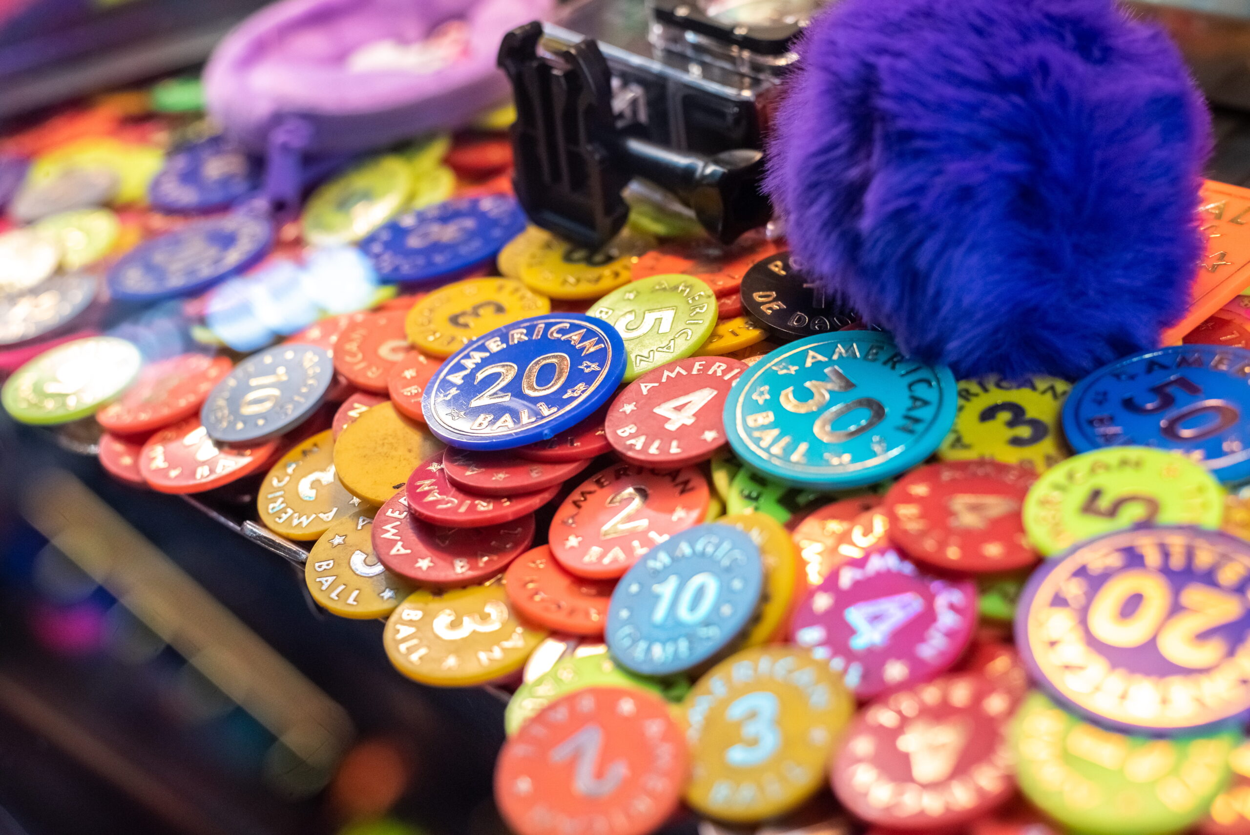Drop, Bounce, Win: Mastering the Thrills of Plinko Game